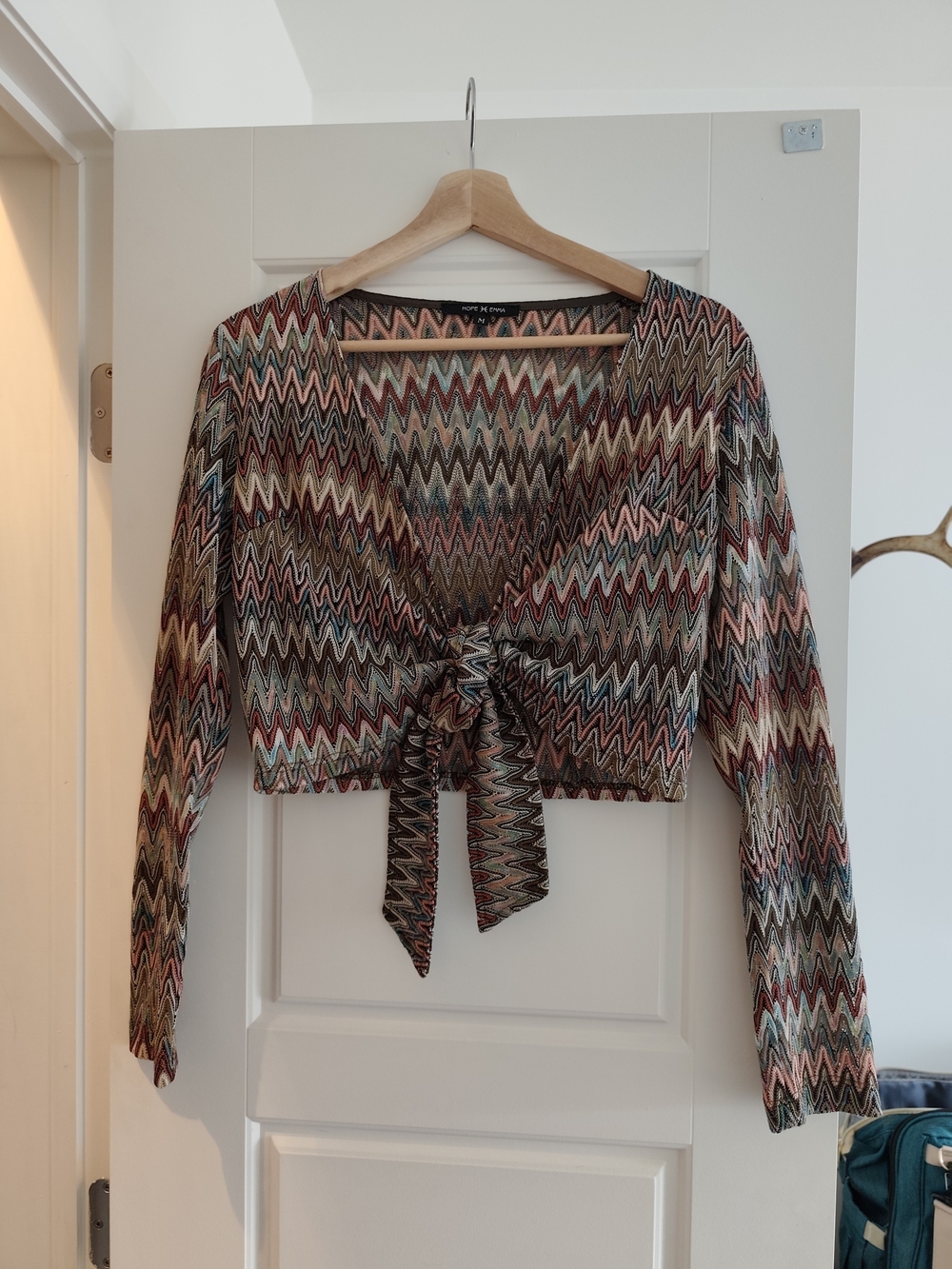 Knot-Front Zigzag Pattern 70s Style Whimsical/Whimsigoth Bolero Top, Size M